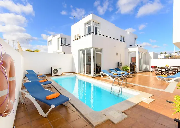 Luis 4 * Puerto del Carmen